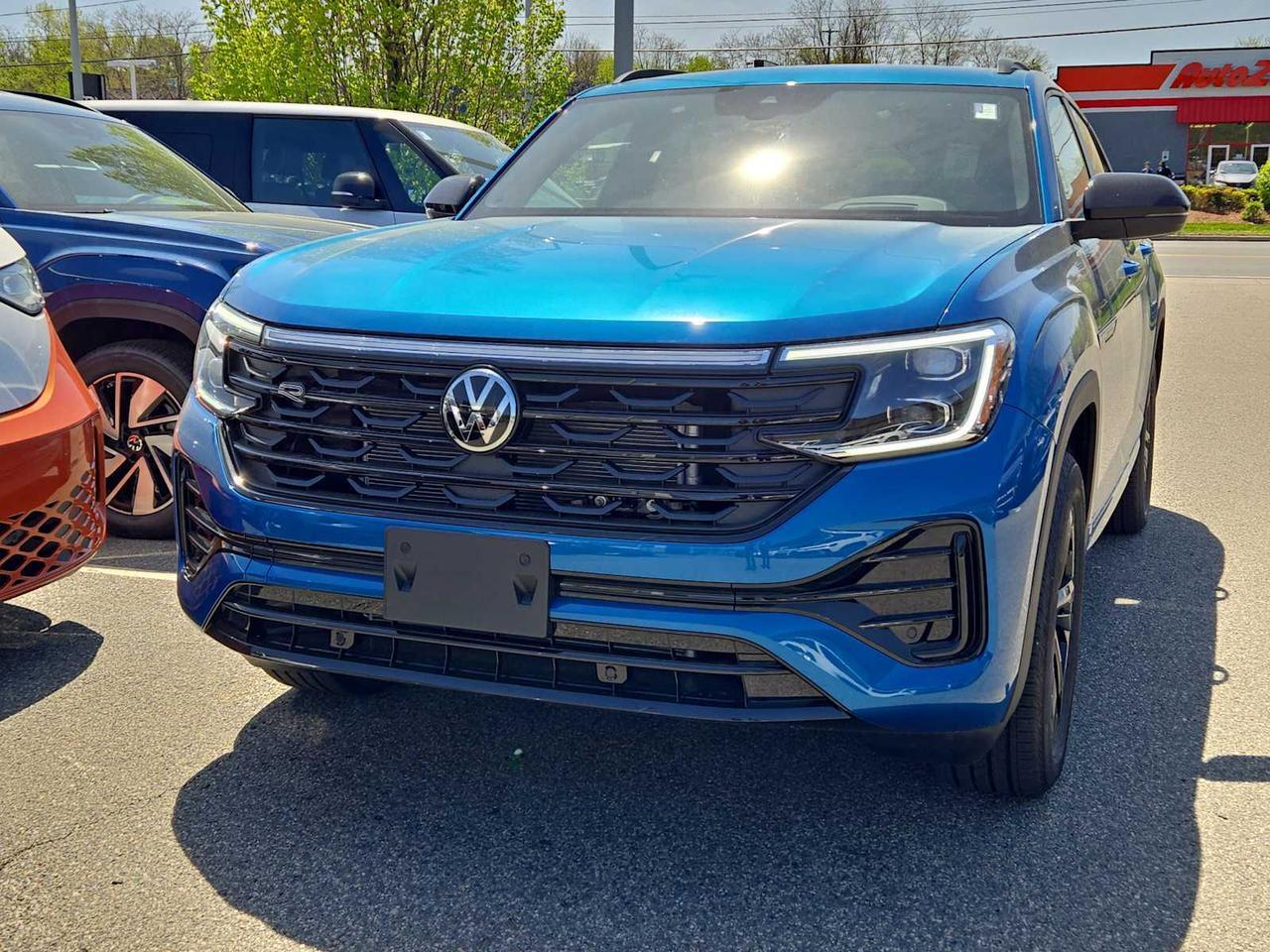 2025 Volkswagen Atlas Cross Sport 2.0T SEL R-Line Black Medford MA