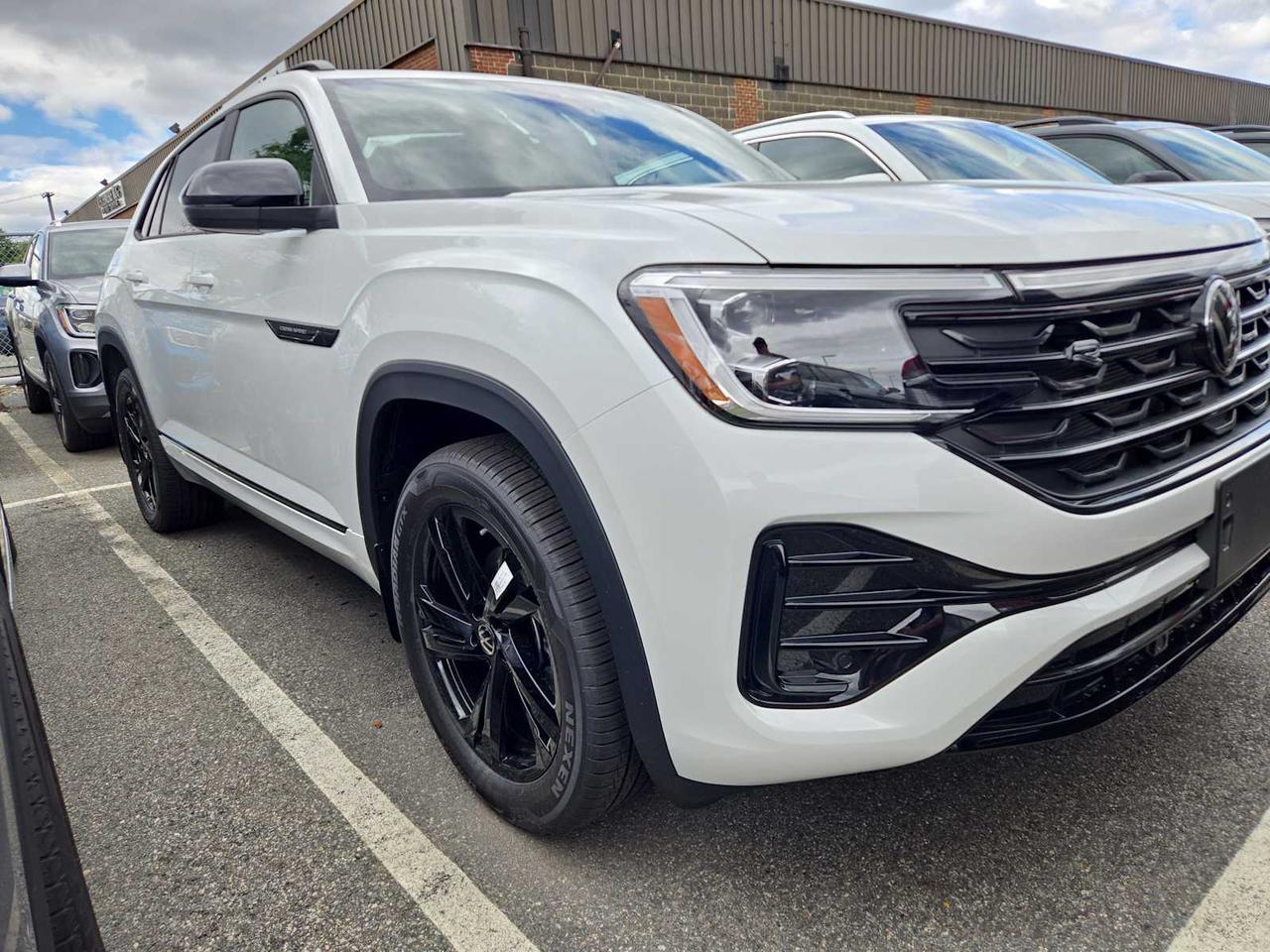 2025 Volkswagen Atlas Cross Sport 2.0T SEL R-Line Black Medford MA