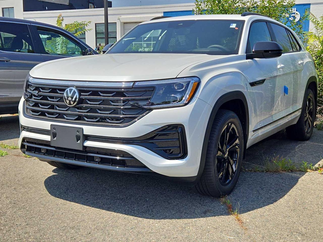 2025 Volkswagen Atlas Cross Sport 2.0T SEL R-Line Black