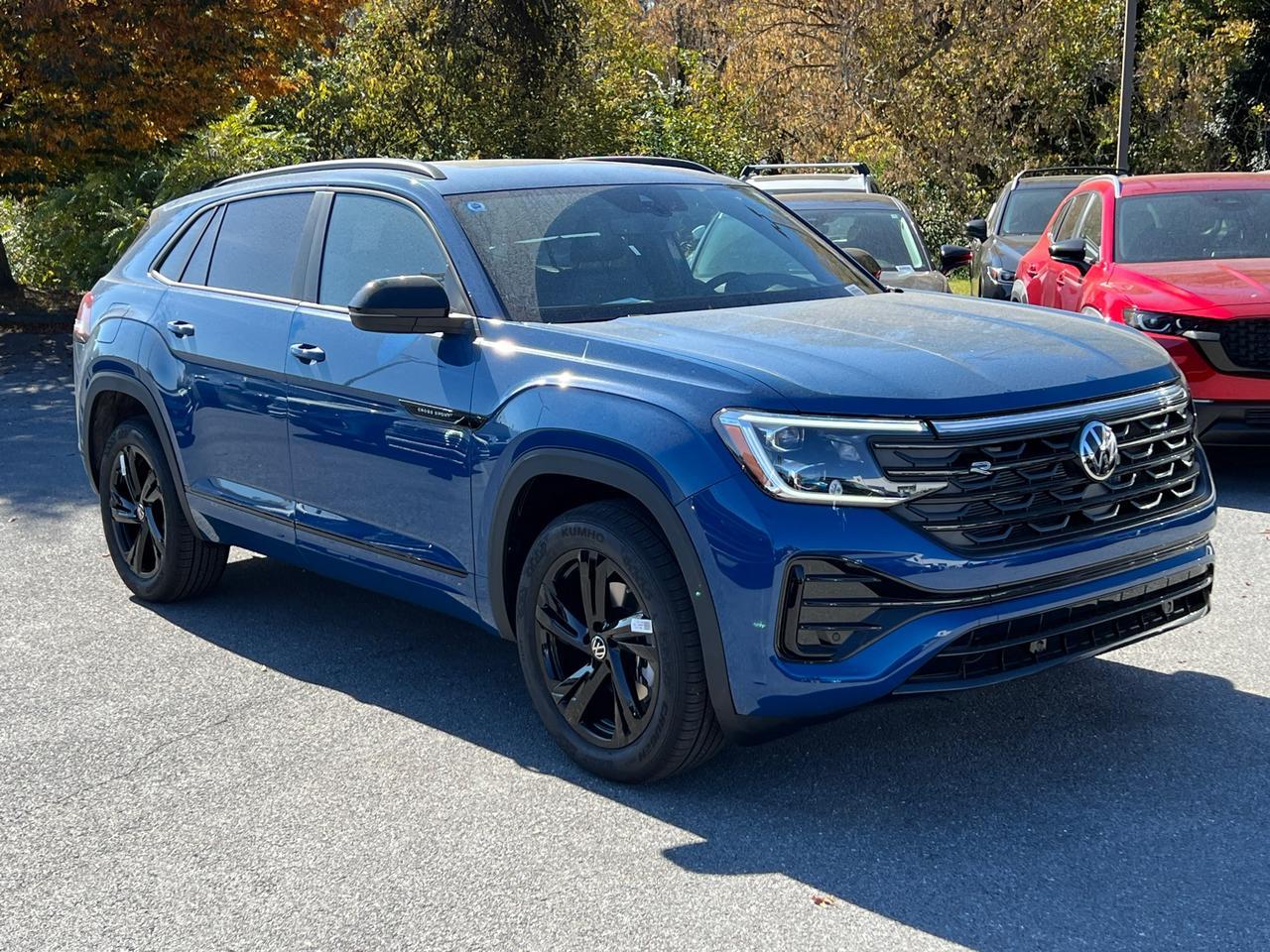 2025 Volkswagen Atlas Cross Sport 2.0T SEL R-Line Black Hagerstown MD