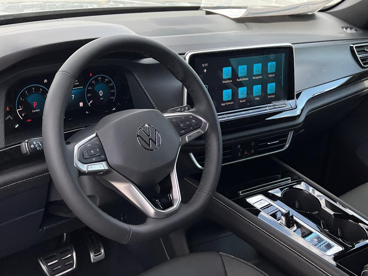 2025 Volkswagen Atlas Cross Sport 2.0T SEL R-Line Black Hagerstown MD