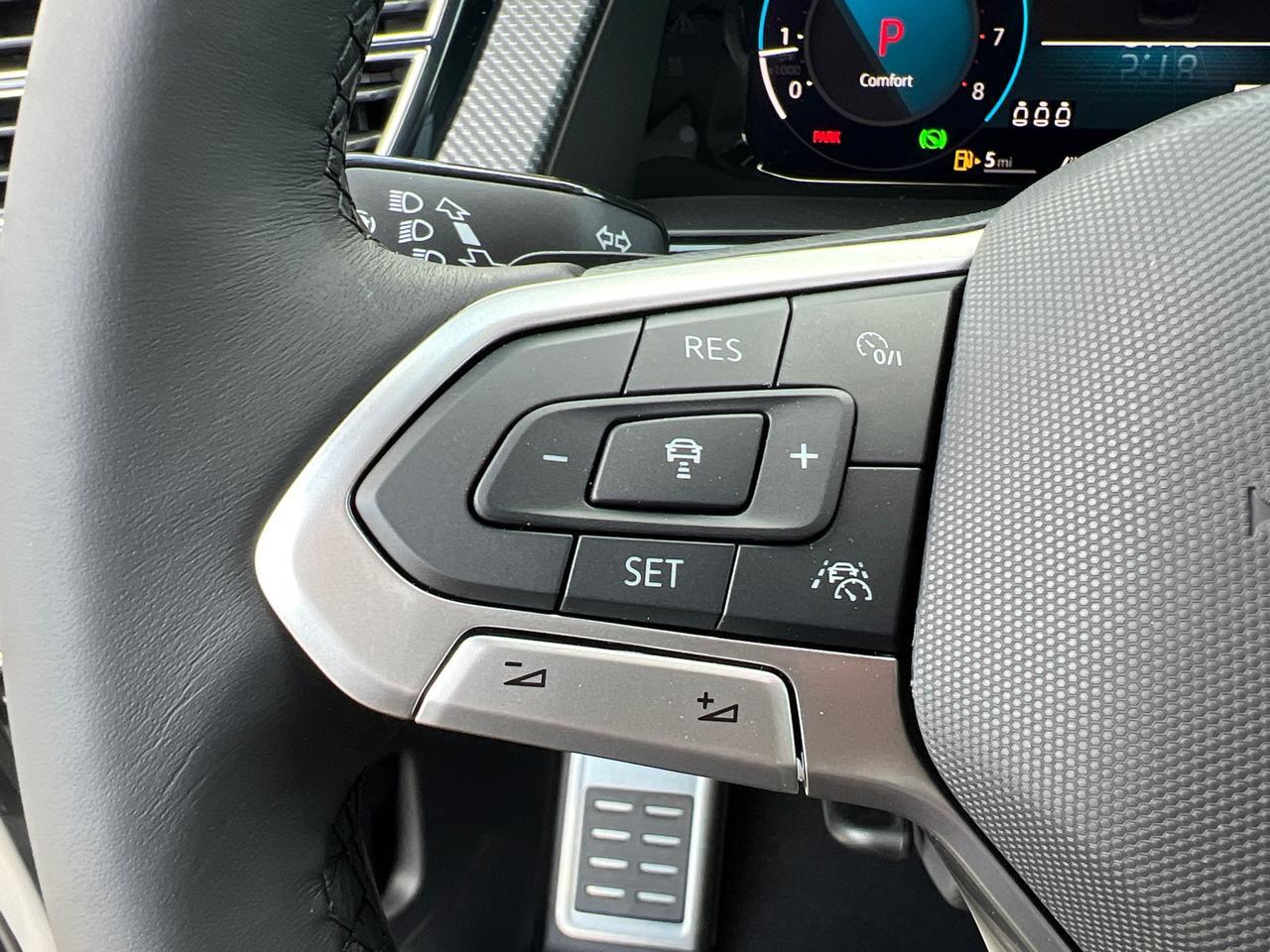 2025 Volkswagen Atlas Cross Sport 2.0T SEL R-Line Black Hagerstown MD