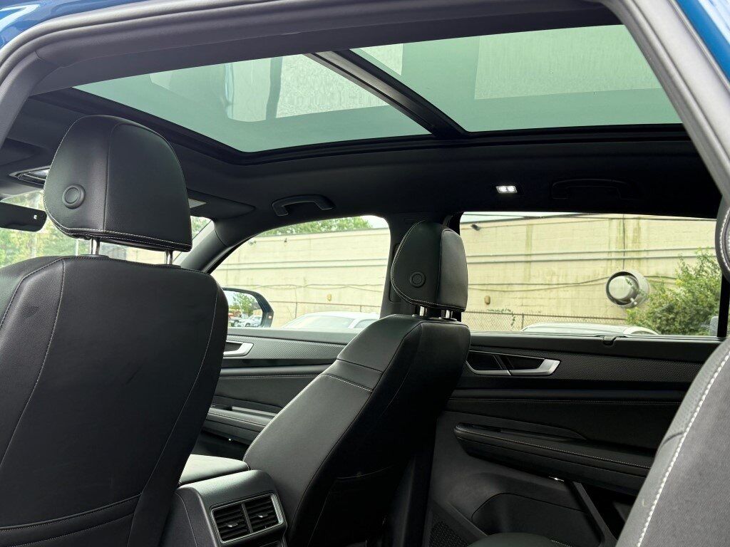 2025 Volkswagen Atlas Cross Sport 2.0T SEL R-Line Black Springfield VA