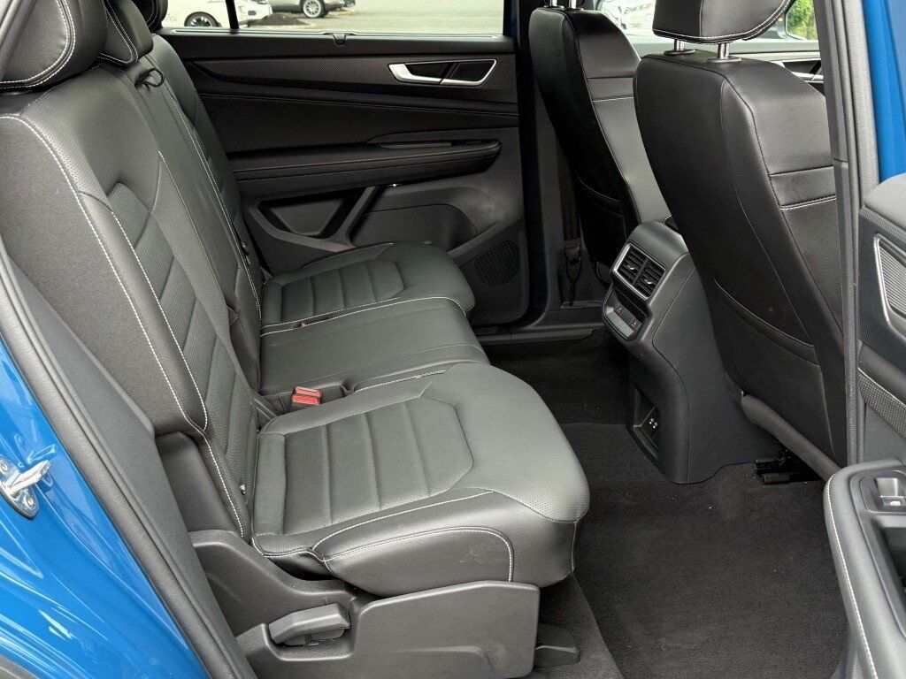 2025 Volkswagen Atlas Cross Sport 2.0T SEL R-Line Black Springfield VA