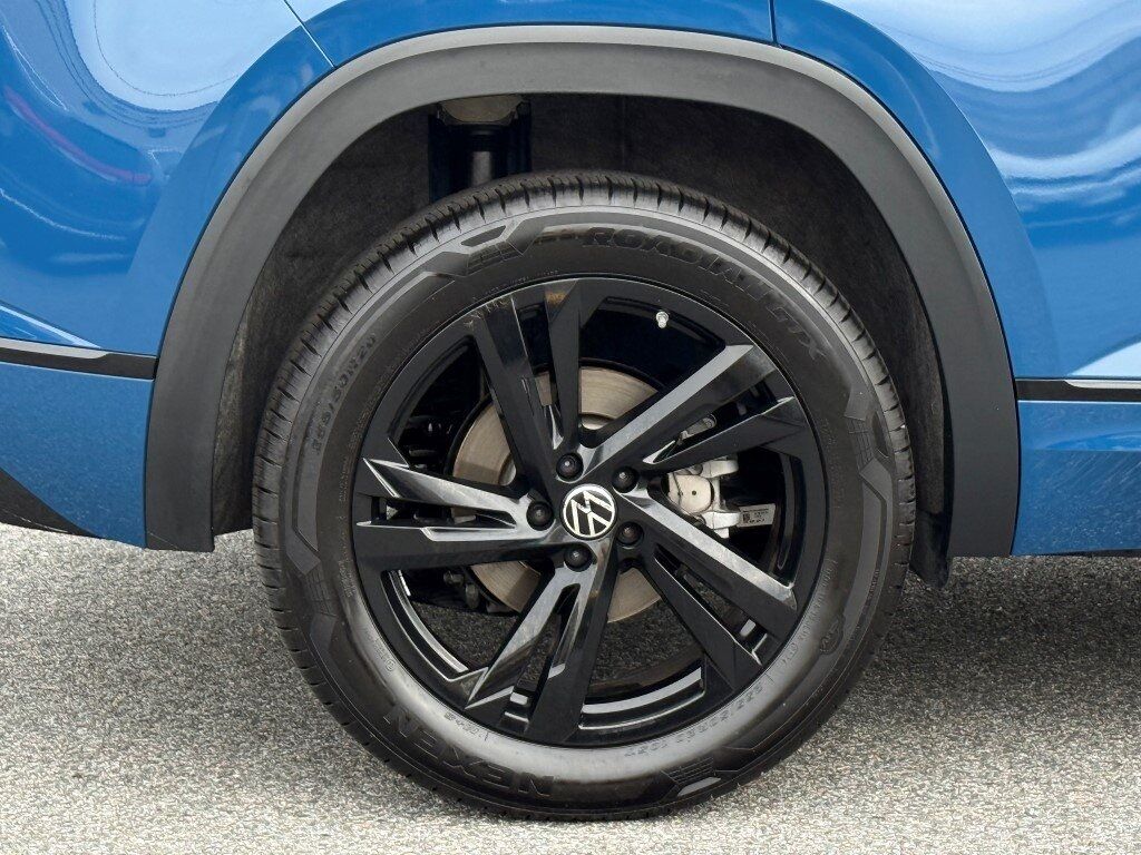 2025 Volkswagen Atlas Cross Sport 2.0T SEL R-Line Black Springfield VA