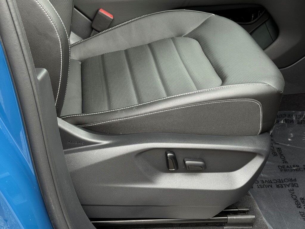 2025 Volkswagen Atlas Cross Sport 2.0T SEL R-Line Black Springfield VA