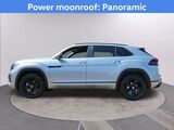 2025 Volkswagen Atlas Cross Sport 2.0T SEL R-Line Oshkosh WI