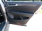 2025 Volkswagen Atlas Cross Sport 2.0T SEL R-Line Oshkosh WI