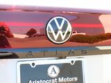2025 Volkswagen Atlas Cross Sport 2.0T SEL R-Line Oshkosh WI