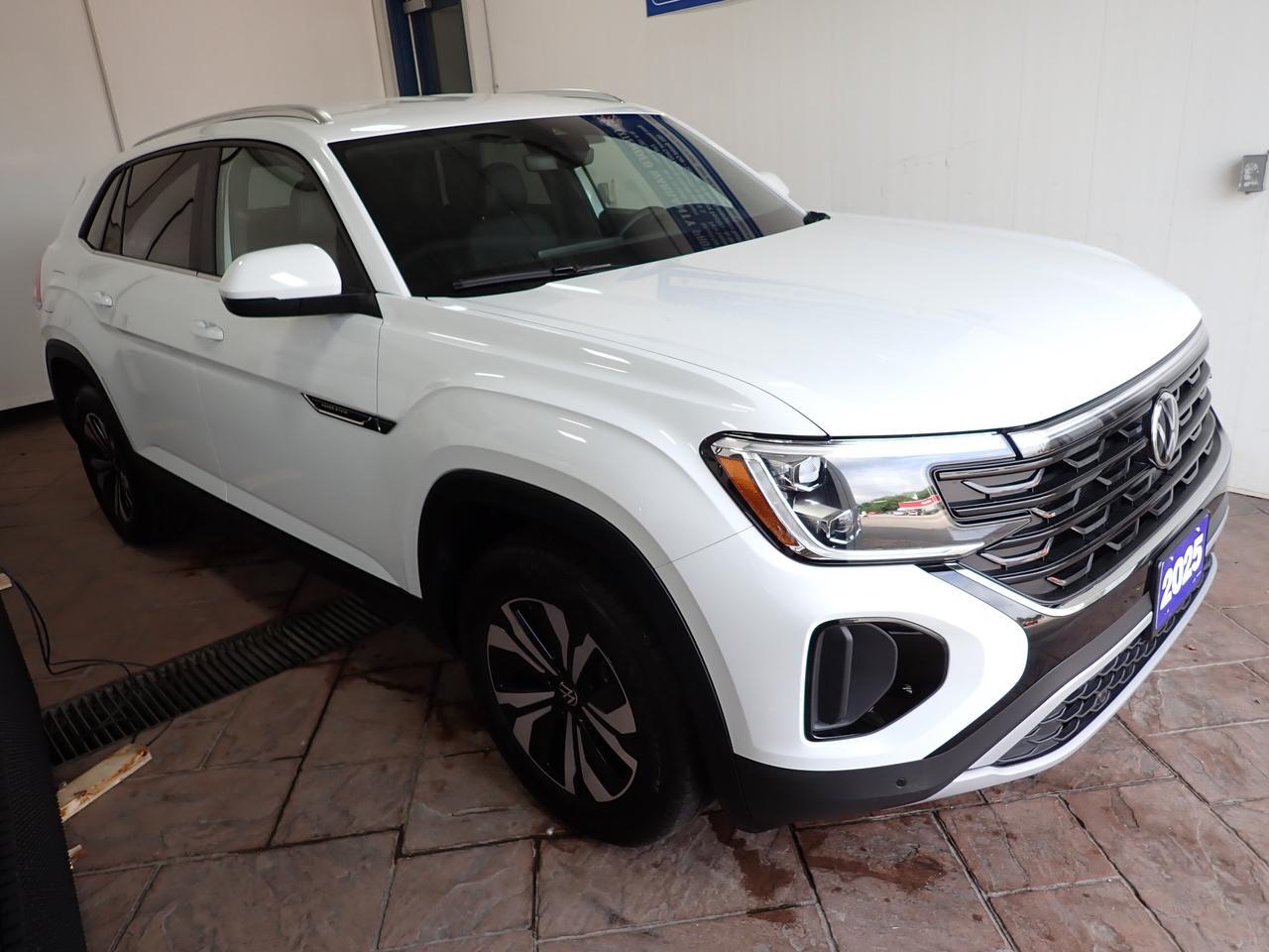 2025 Volkswagen Atlas Cross Sport Comfortline AWD LEATHER