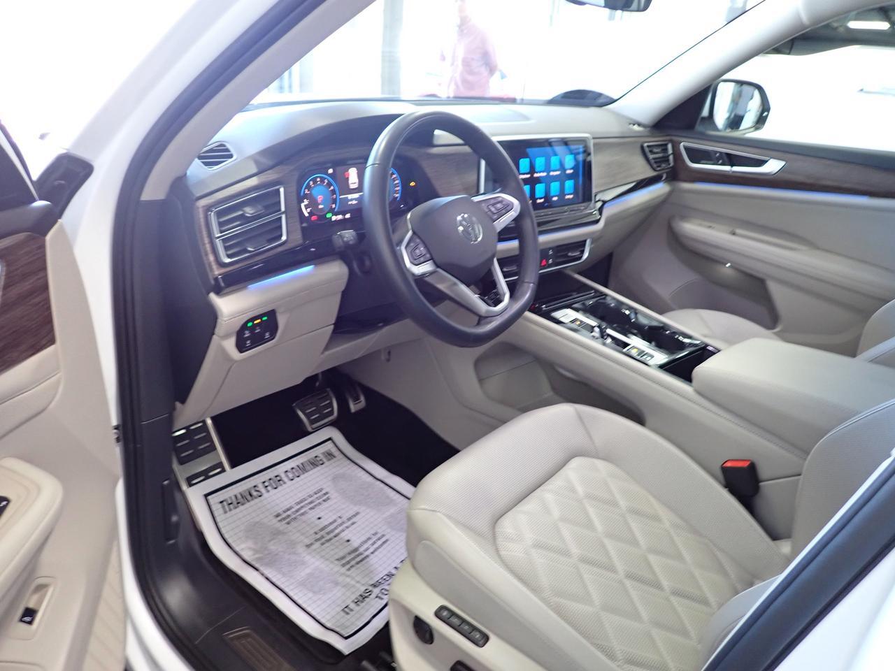 2025 Volkswagen Atlas Execline 4WD LEATHER NAVI SUNROOF Listowel ON