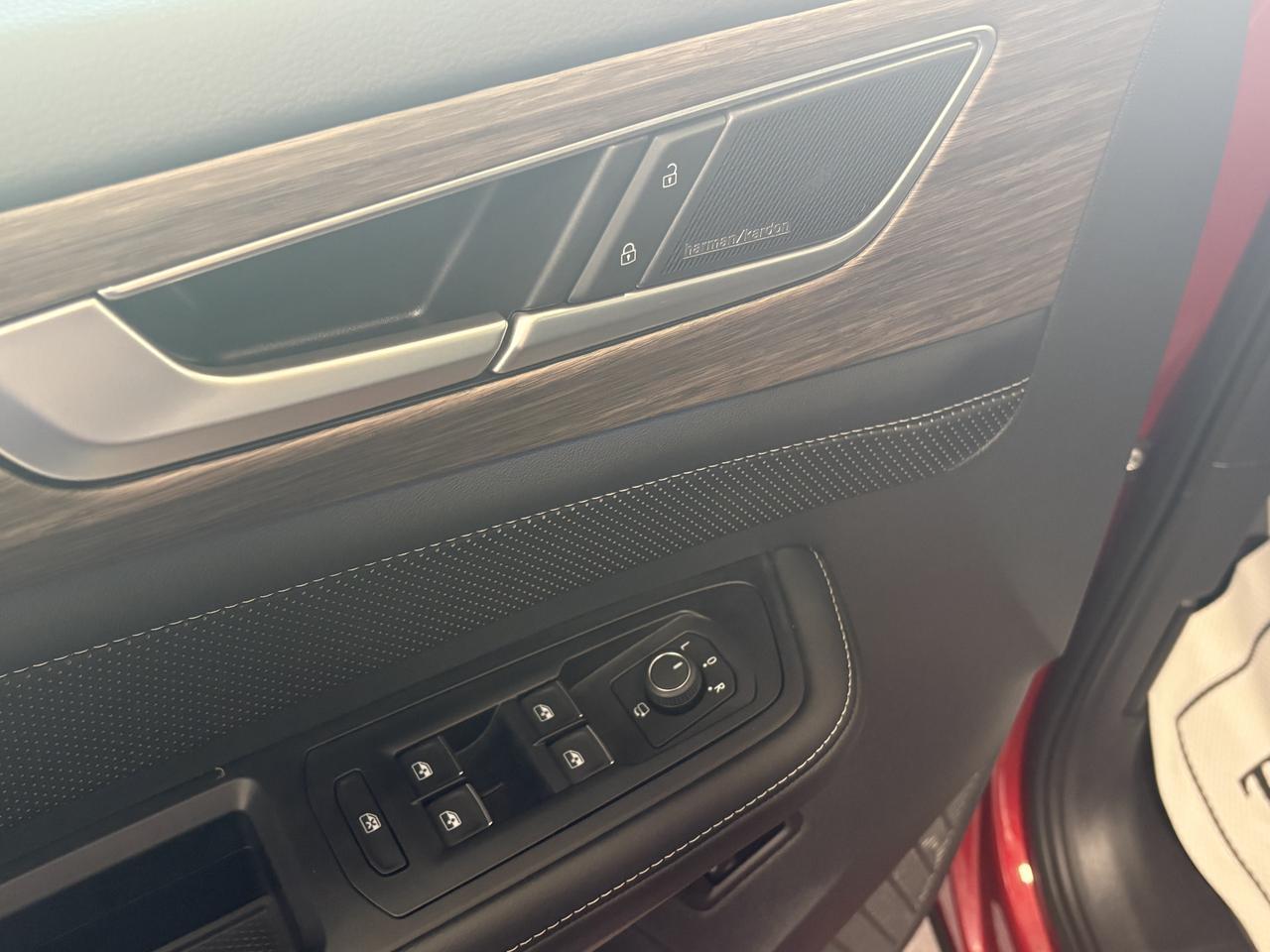 2025 Volkswagen Atlas Execline 4WD Listowel ON