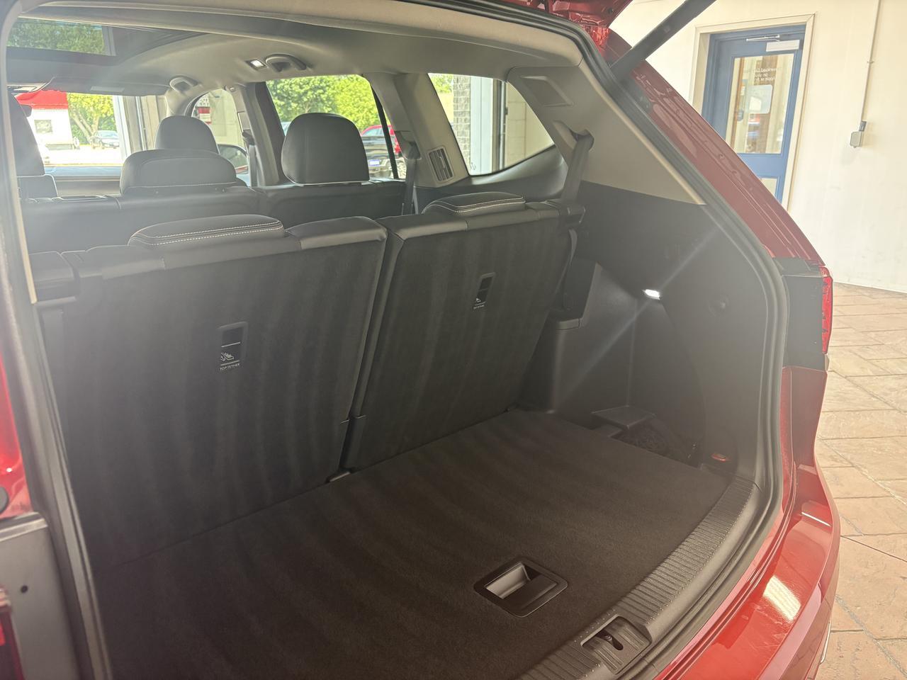 2025 Volkswagen Atlas Execline 4WD Listowel ON