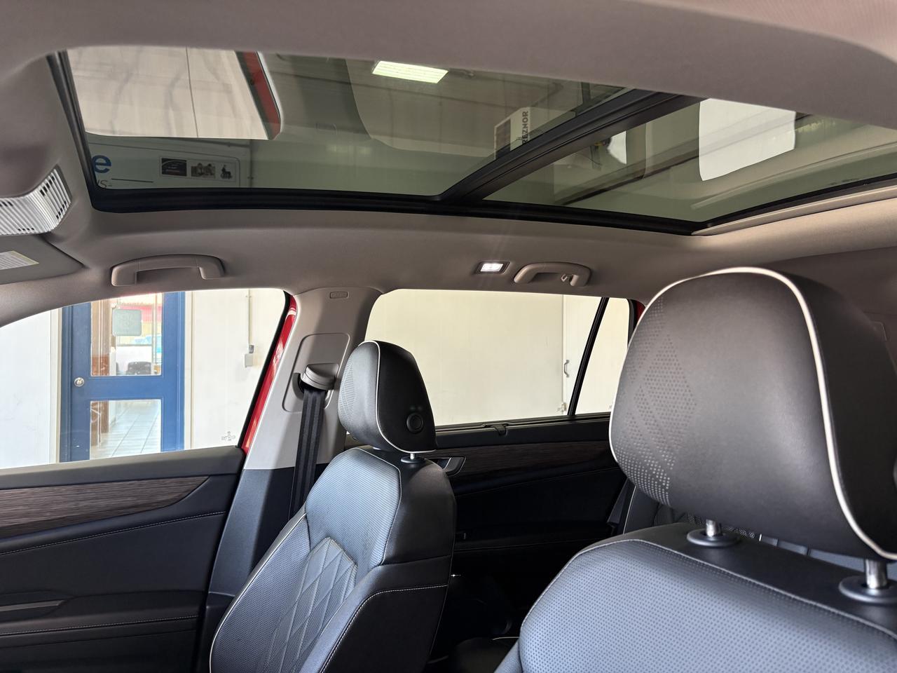 2025 Volkswagen Atlas Execline 4WD Listowel ON