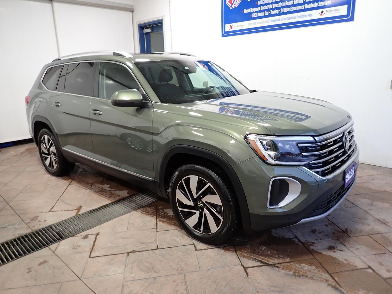 2025 Volkswagen Atlas Highline 4WD 6 PASS LEATHER NAVI SUNROOF