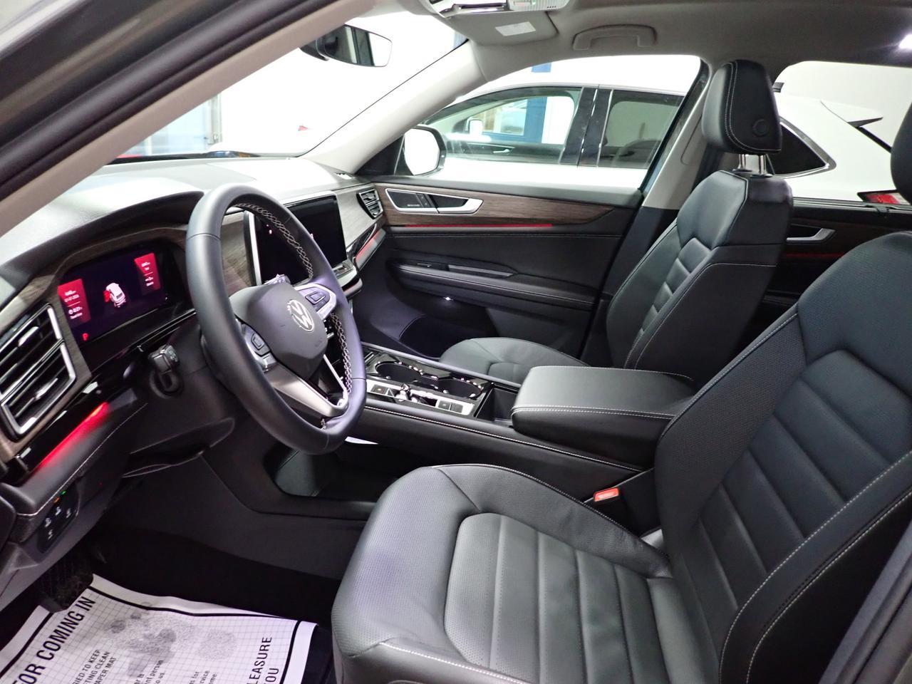 2025 Volkswagen Atlas Highline 4WD 6 PASS LEATHER NAVI SUNROOF Listowel ON