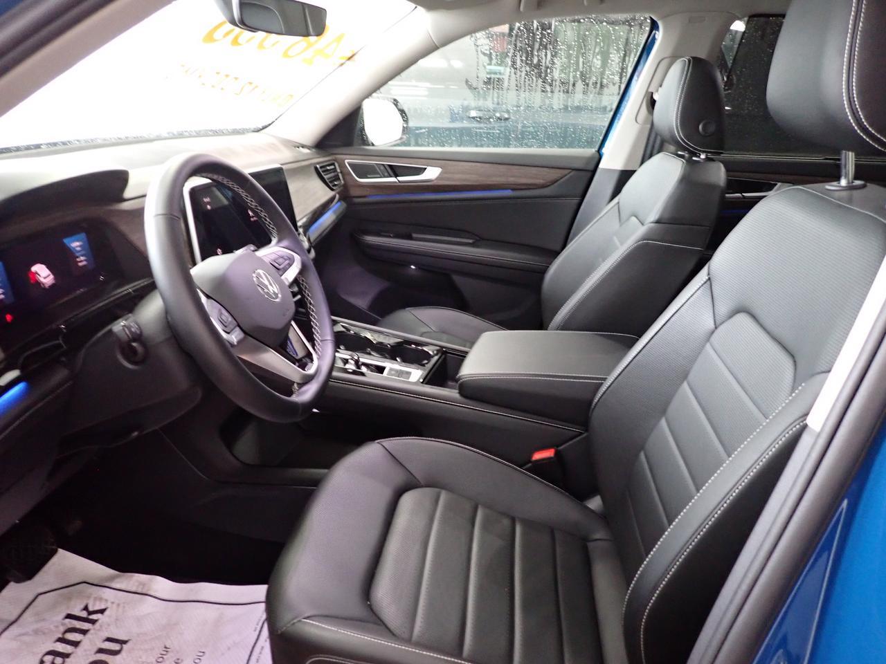 2025 Volkswagen Atlas Highline 4WD LEATHER NAVI SUNROOF 7 PASS Listowel ON