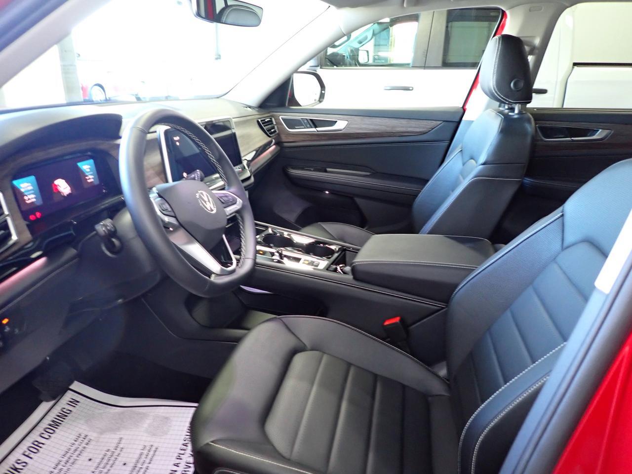2025 Volkswagen Atlas Highline AWD LEATHER NAVI PANO SUNROOF Listowel ON