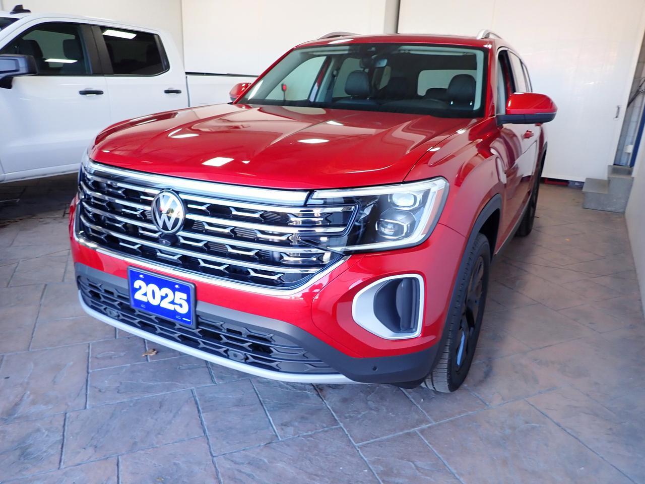 2025 Volkswagen Atlas Highline AWD LEATHER NAVI PANO SUNROOF Listowel ON