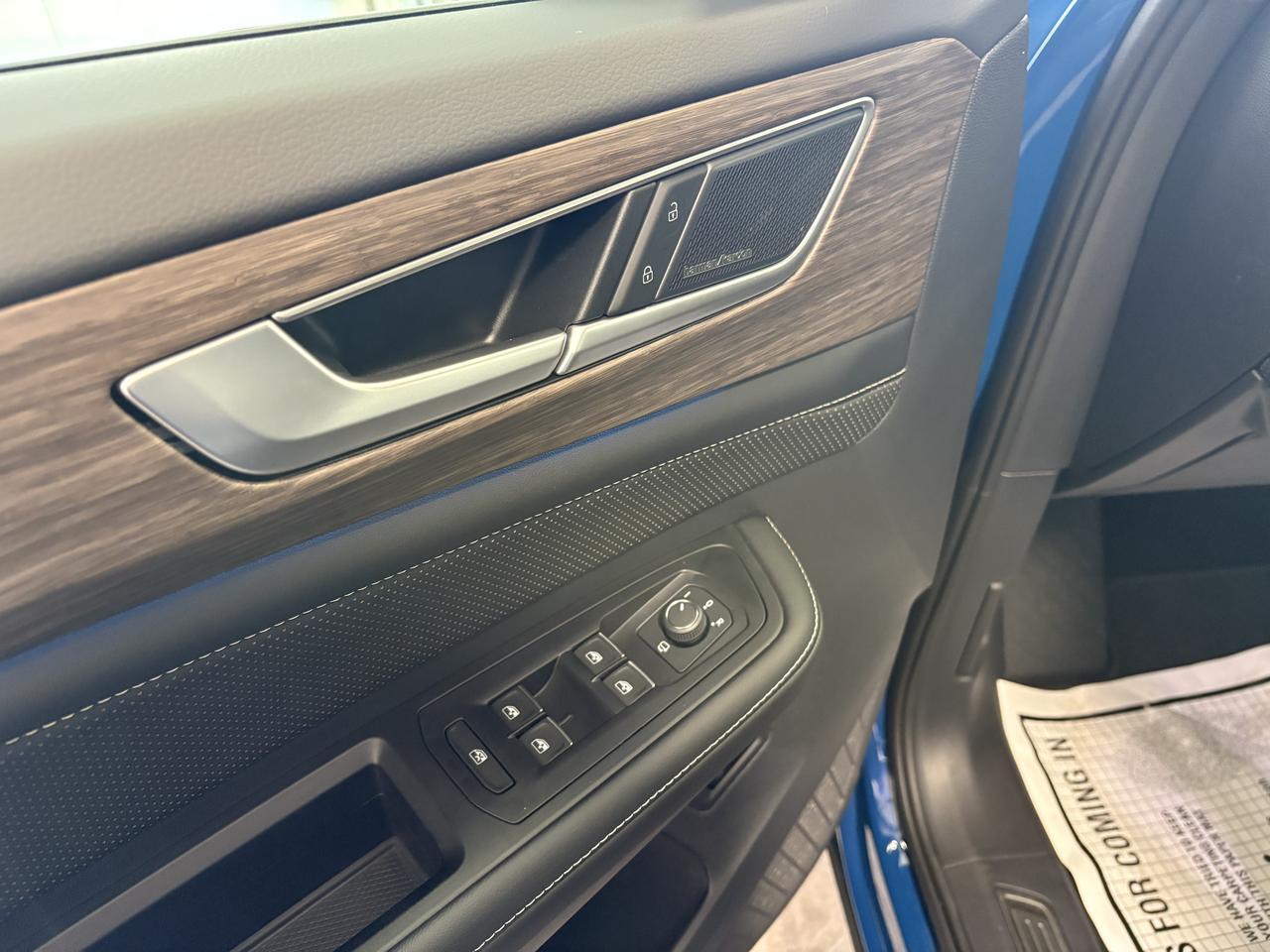 2025 Volkswagen Atlas Highline Listowel ON
