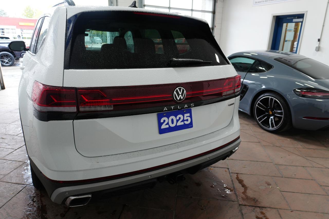 2025 Volkswagen Atlas Peak Edition LEATHER SUNROOF 7 PASS Listowel ON