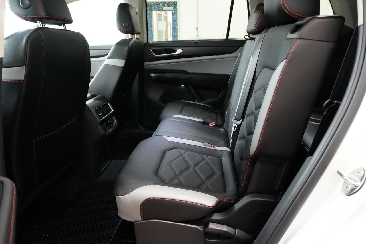 2025 Volkswagen Atlas Peak Edition LEATHER SUNROOF 7 PASS Listowel ON
