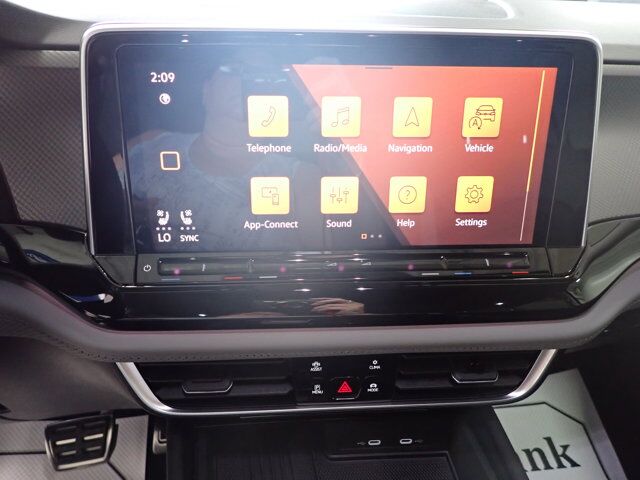 2025 Volkswagen Atlas Peak Edition LEATHER SUNROOF Listowel ON