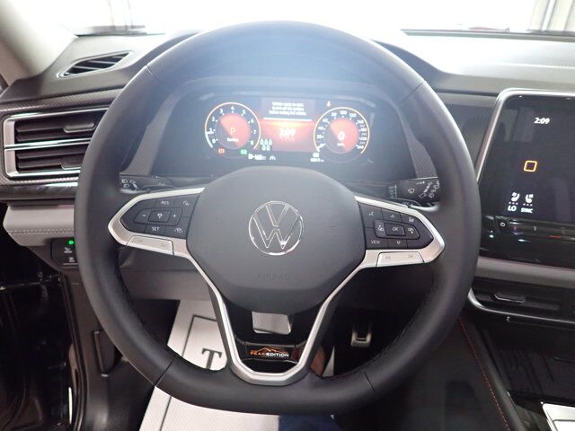 2025 Volkswagen Atlas Peak Edition LEATHER SUNROOF Listowel ON