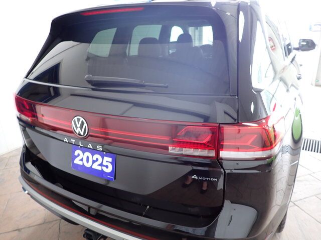 2025 Volkswagen Atlas Peak Edition LEATHER SUNROOF Listowel ON