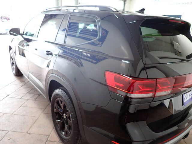 2025 Volkswagen Atlas Peak Edition LEATHER SUNROOF Listowel ON