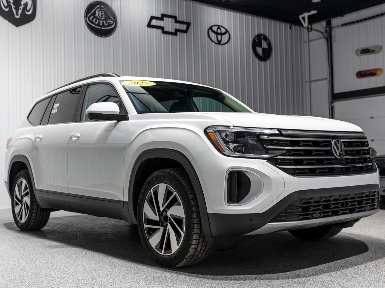 2025 Volkswagen Atlas SE 4Motion AWD 7-Passenger