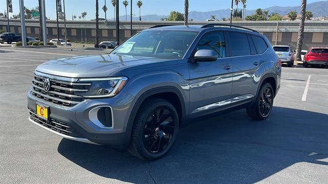 2025 Volkswagen Atlas SE Corona CA