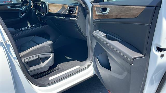 2025 Volkswagen Atlas SE Corona CA