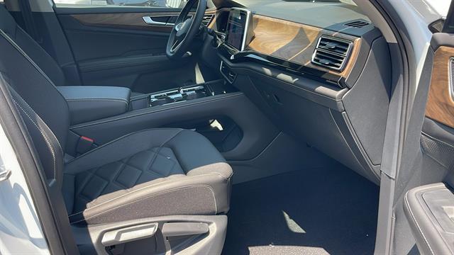 2025 Volkswagen Atlas SE Corona CA