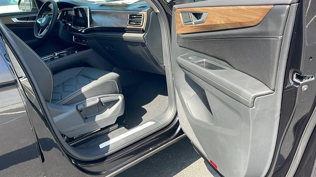 2025 Volkswagen Atlas SE Corona CA