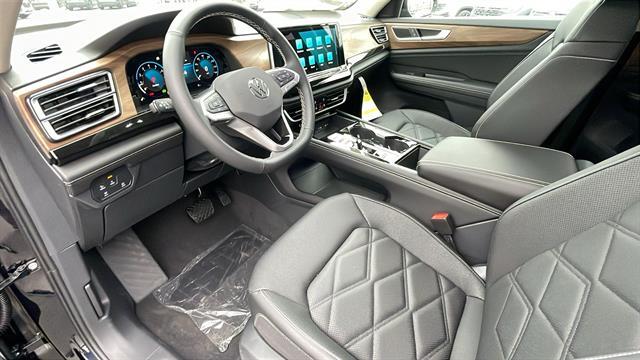 2025 Volkswagen Atlas SE Corona CA