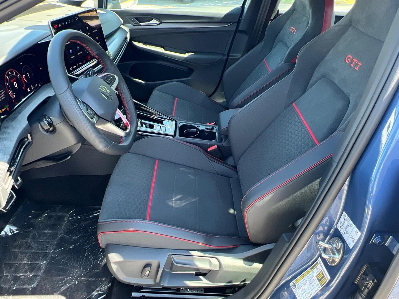 2025 Volkswagen Golf GTI 2.0T SE Hagerstown MD