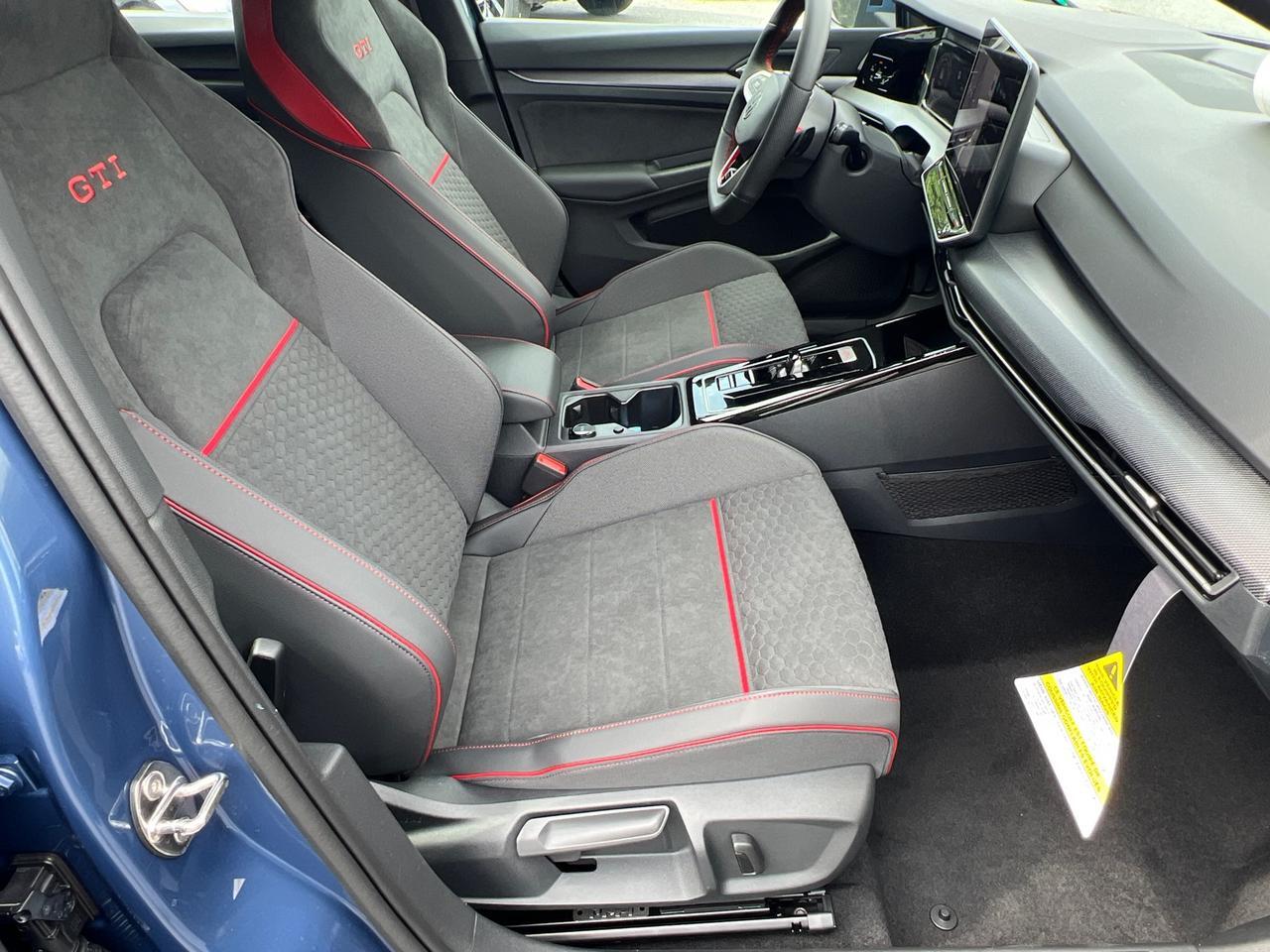 2025 Volkswagen Golf GTI 2.0T SE Hagerstown MD