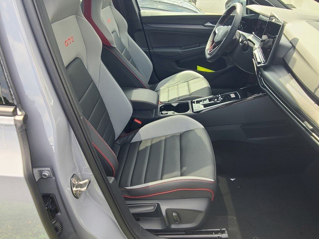 2025 Volkswagen Golf GTI 2.0T SE Springfield VA