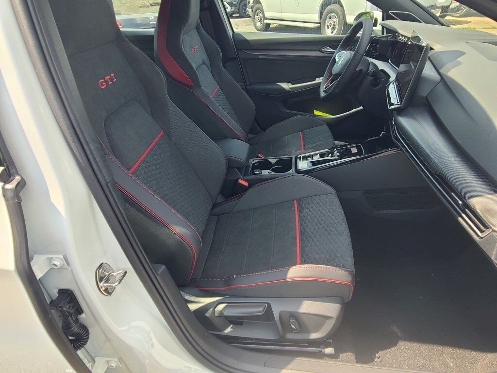 2025 Volkswagen Golf GTI 2.0T SE Springfield VA