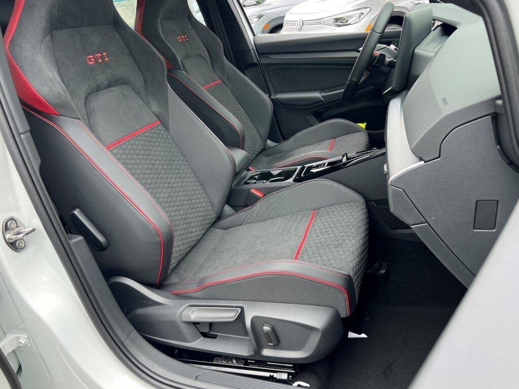 2025 Volkswagen Golf GTI 2.0T SE Springfield VA