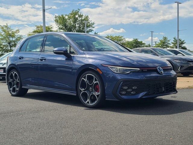 2025 Volkswagen Golf GTI Autobahn