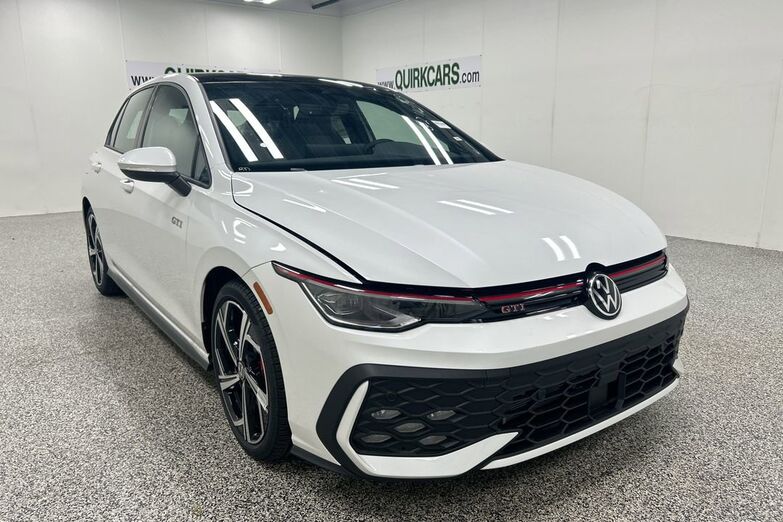 2025 Volkswagen Golf GTI SE Oshkosh WI