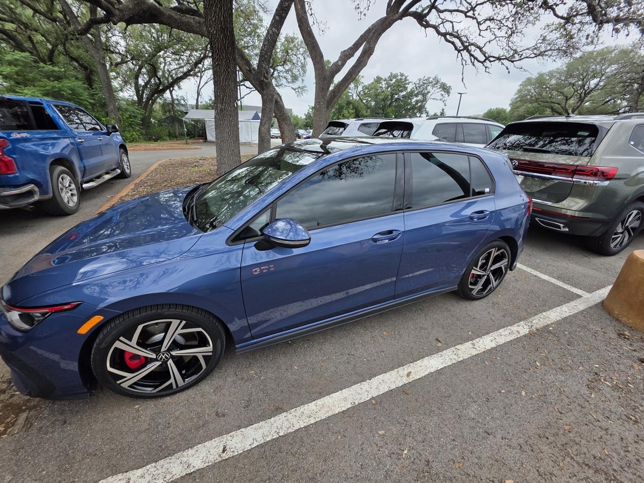 2025 Volkswagen Golf GTI SE