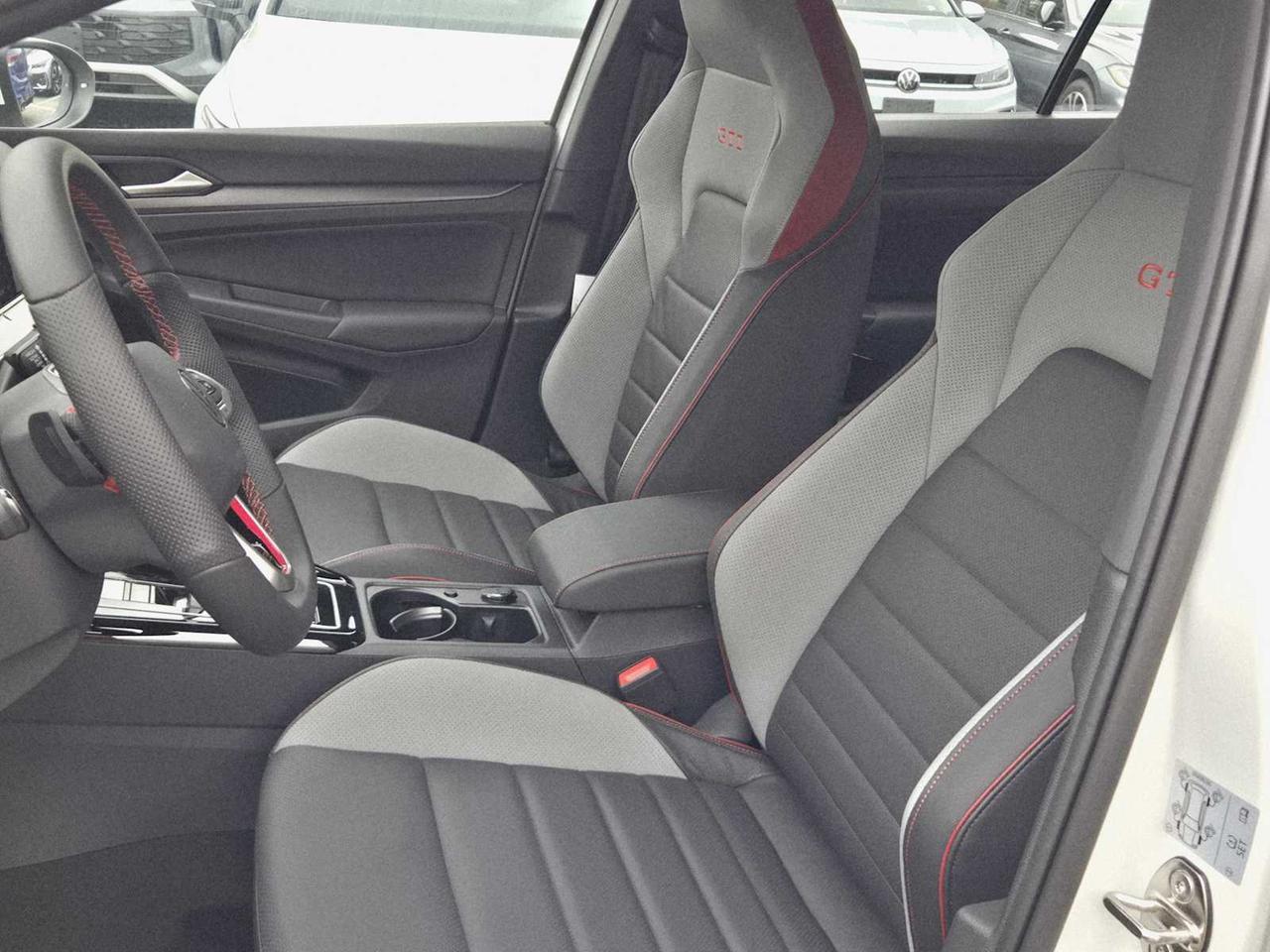 2025 Volkswagen Golf GTI SE Medford MA