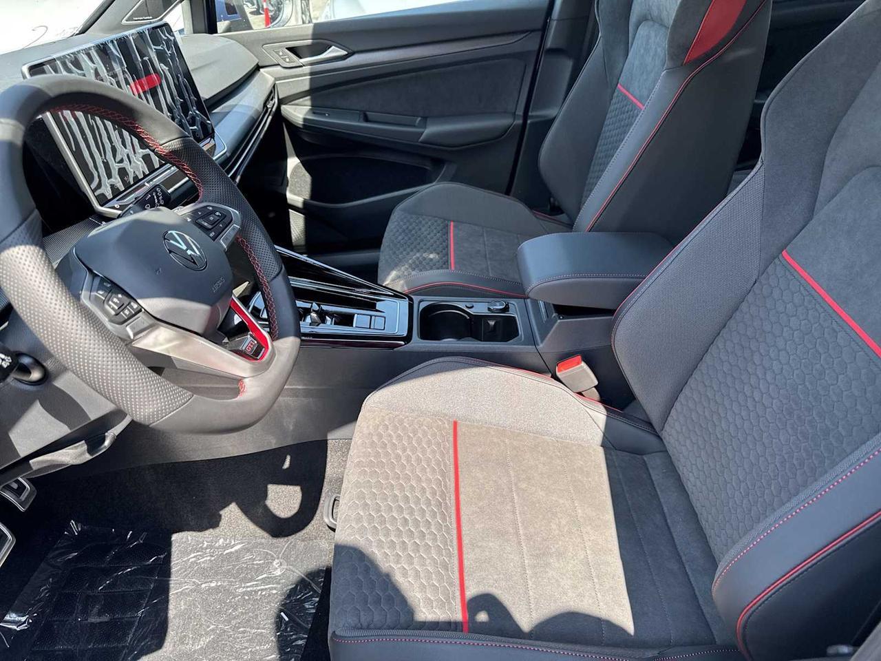 2025 Volkswagen Golf GTI SE Medford MA