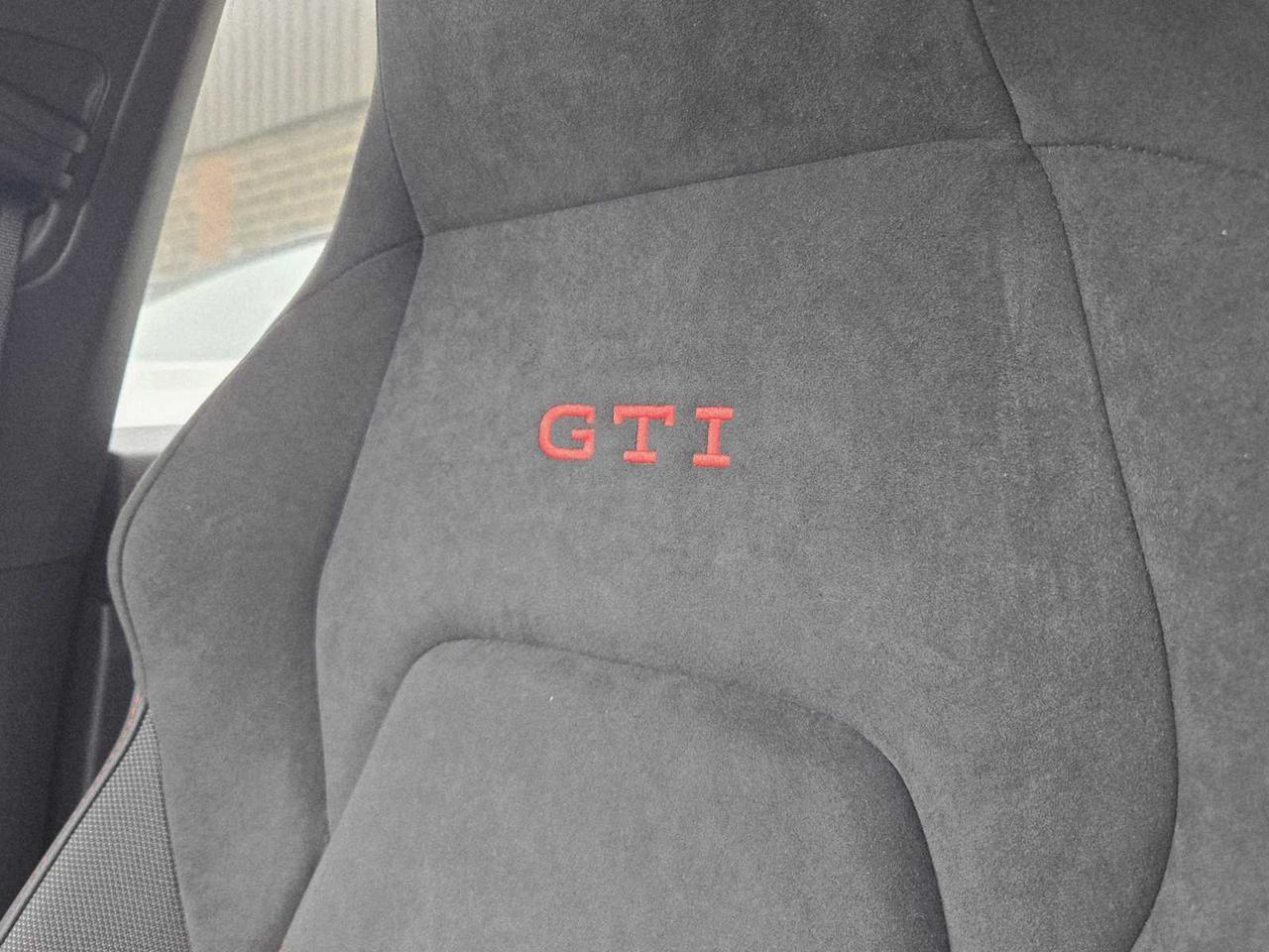 2025 Volkswagen Golf GTI SE Medford MA