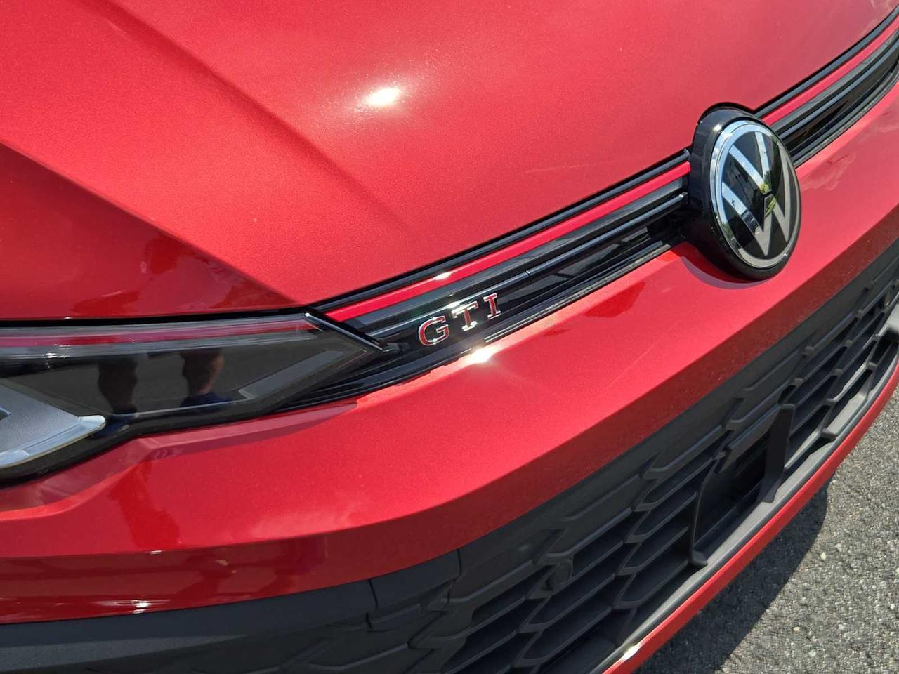 2025 Volkswagen Golf GTI SE Wellesley MA