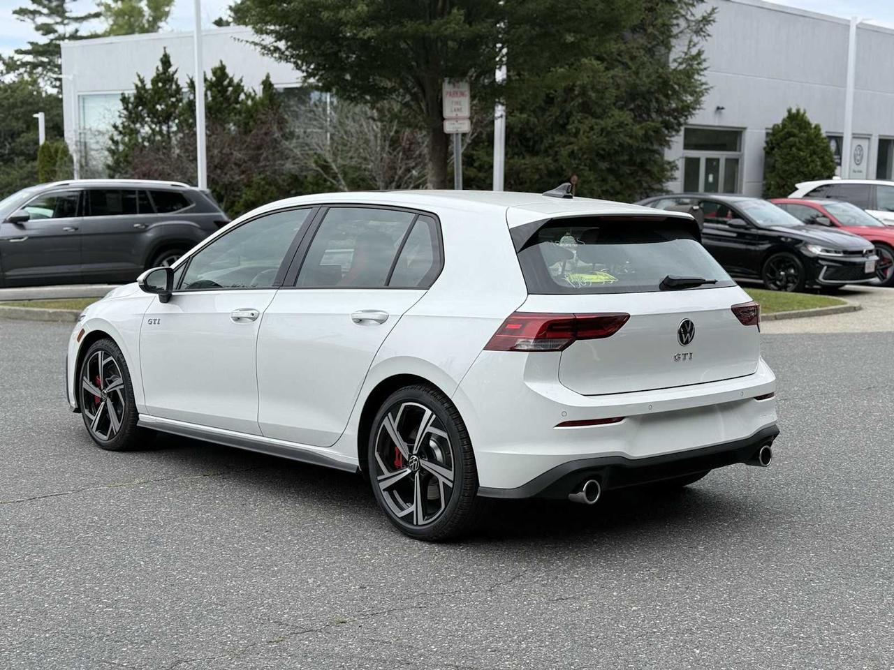 2025 Volkswagen Golf GTI SE Westborough MA