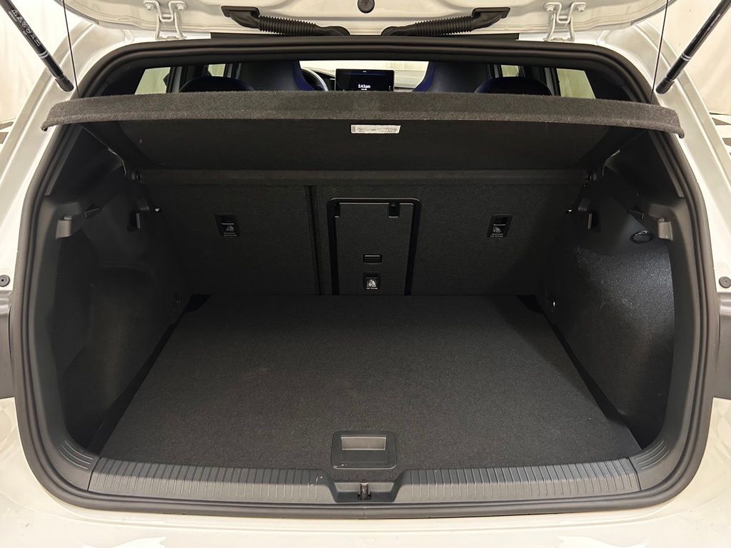 2025 Volkswagen Golf R 2.0T Portland OR
